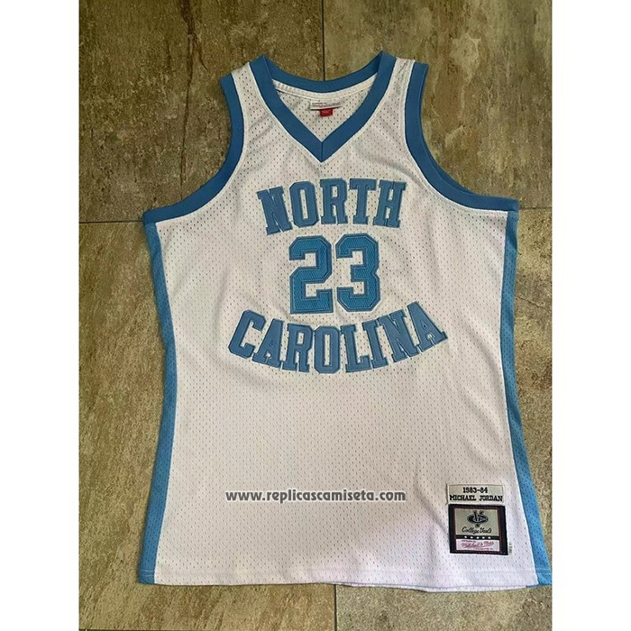 Camiseta NCAA North Carolina Tar Heels Michael Jordan #23 Mitchell & Ness 1983-84 Blanco